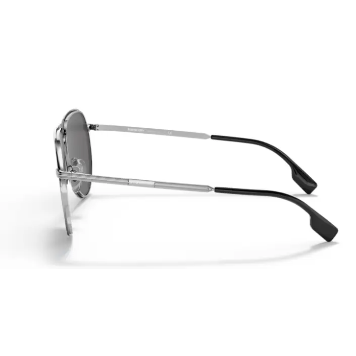 Gafas de sol plateadas con persona luciendo lentes Burberry