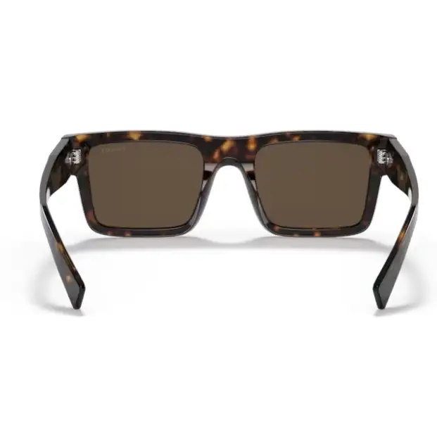 Gafas de sol PRADA 19WS 2AU8C1 con lente marrón oscuro en fondo blanco