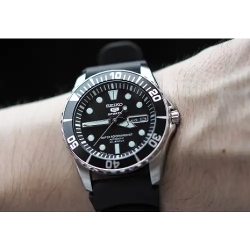 Seiko Submarino SNZF17J1 - Relojes